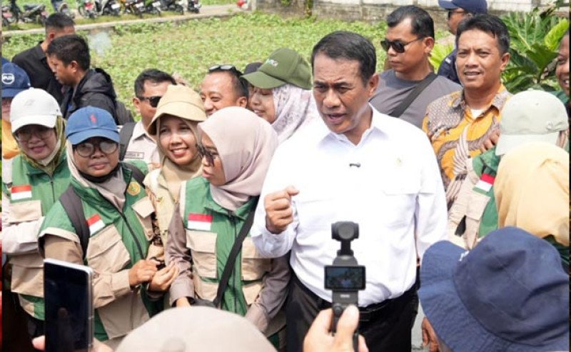 Mentan Amran Siapkan Aturan Baru, Buruh Tani Bisa Dapat Alsintan
