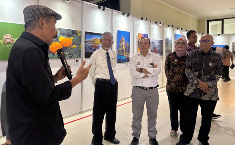 Jejak Emas 99 Tahun: Pameran Foto Kolaborasi Soedjai dan Sahabat di Dies Natalis ke-67 INSTIPER