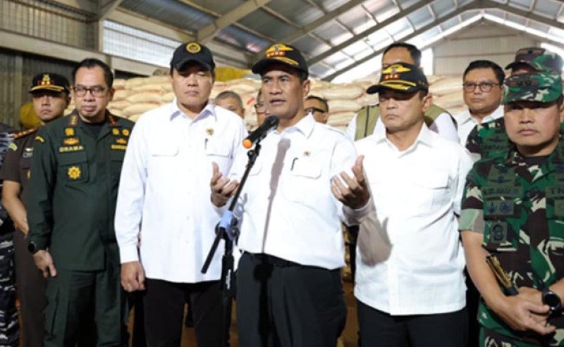 Mentan Amran: Beras Ilegal Ancam Petani, Tekan Harga Gabah dan Motivasi Produksi