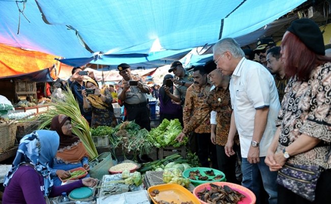 Pantau Bapok di Kabupaten Malang, Mendag: Stok Melimpah, Harga Normal Cenderung Turun