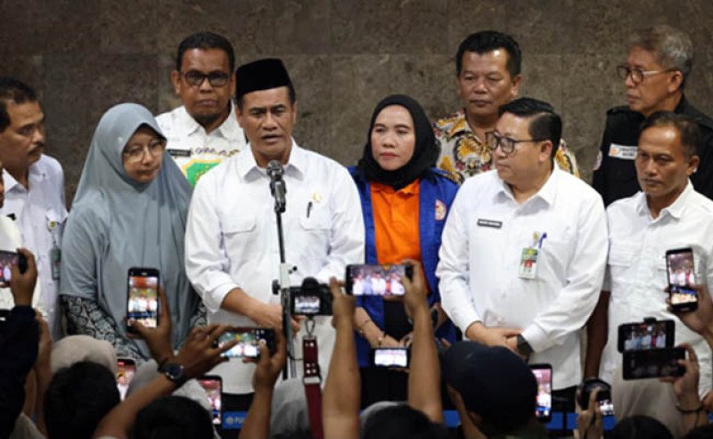 Temui Peternak, Mentan Amran Siapkan Sejumlah Langkah Lindungi Harga Telur dan Peternak Rakyat