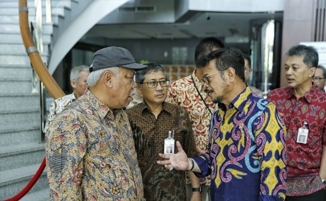 Bertemu Menteri PUPR, Mentan Bicara Karet dan Irigasi