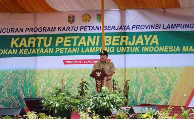 Penuhi Target Produksi Akhir Tahun, Mentan Panen Sekaligus Tanam Padi Di Lampung Tengah