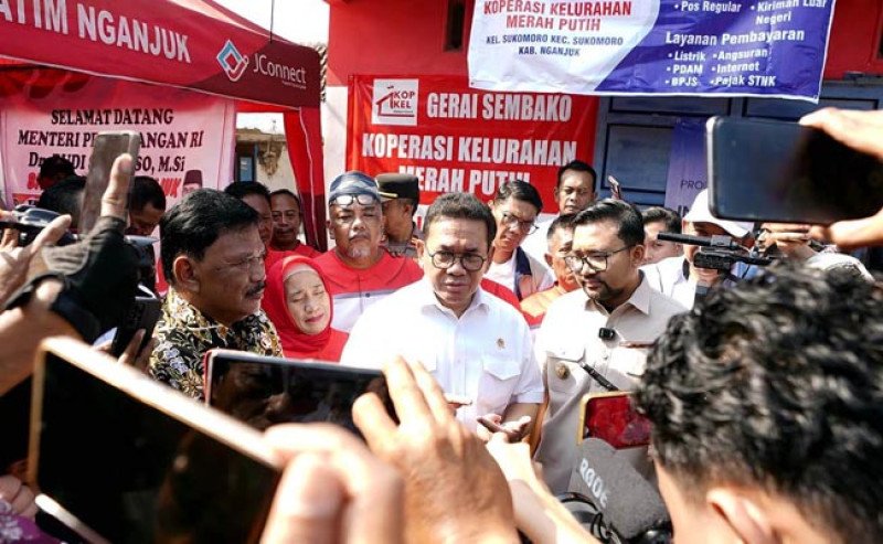 Mendag Tinjau Koperasi Merah Putih Sukomoro Nganjuk, Pastikan Harga dan Pasokan Bapok Stabil