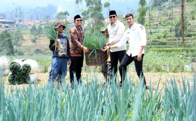 Wamentan Sudaryono Dorong Pesantren Jadi Penggerak Ketahanan Pangan Nasional